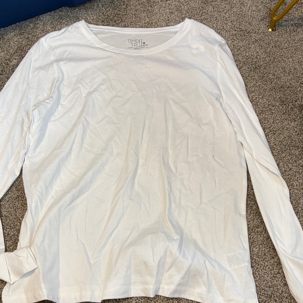 Time and Tru Classic White Long Sleeve Top